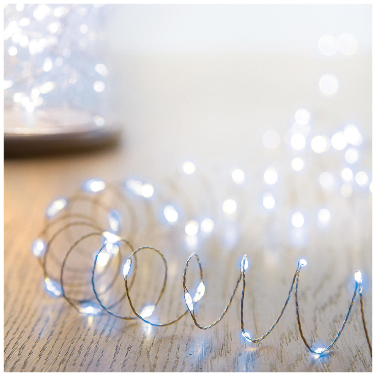 PREMIER - LS230113CW - 100 LED Solar Microbrights Pinwire String Lights, Cool White, IP44, 5m