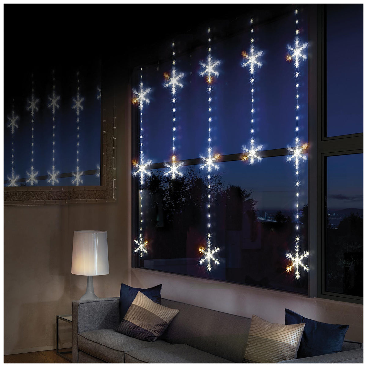PREMIER - LV201152W - White Pin Wire 390 LED 1.2m Curtain, Snowflake Pattern